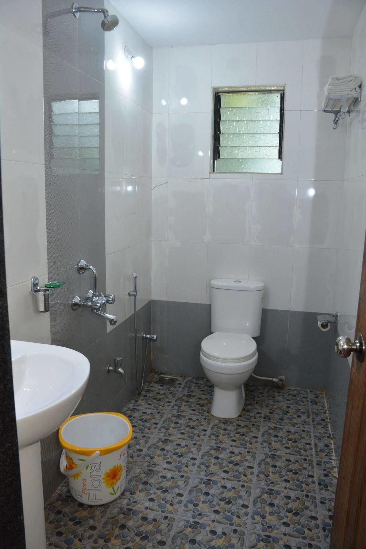 Rbr Suites Calangute Exteriér fotografie