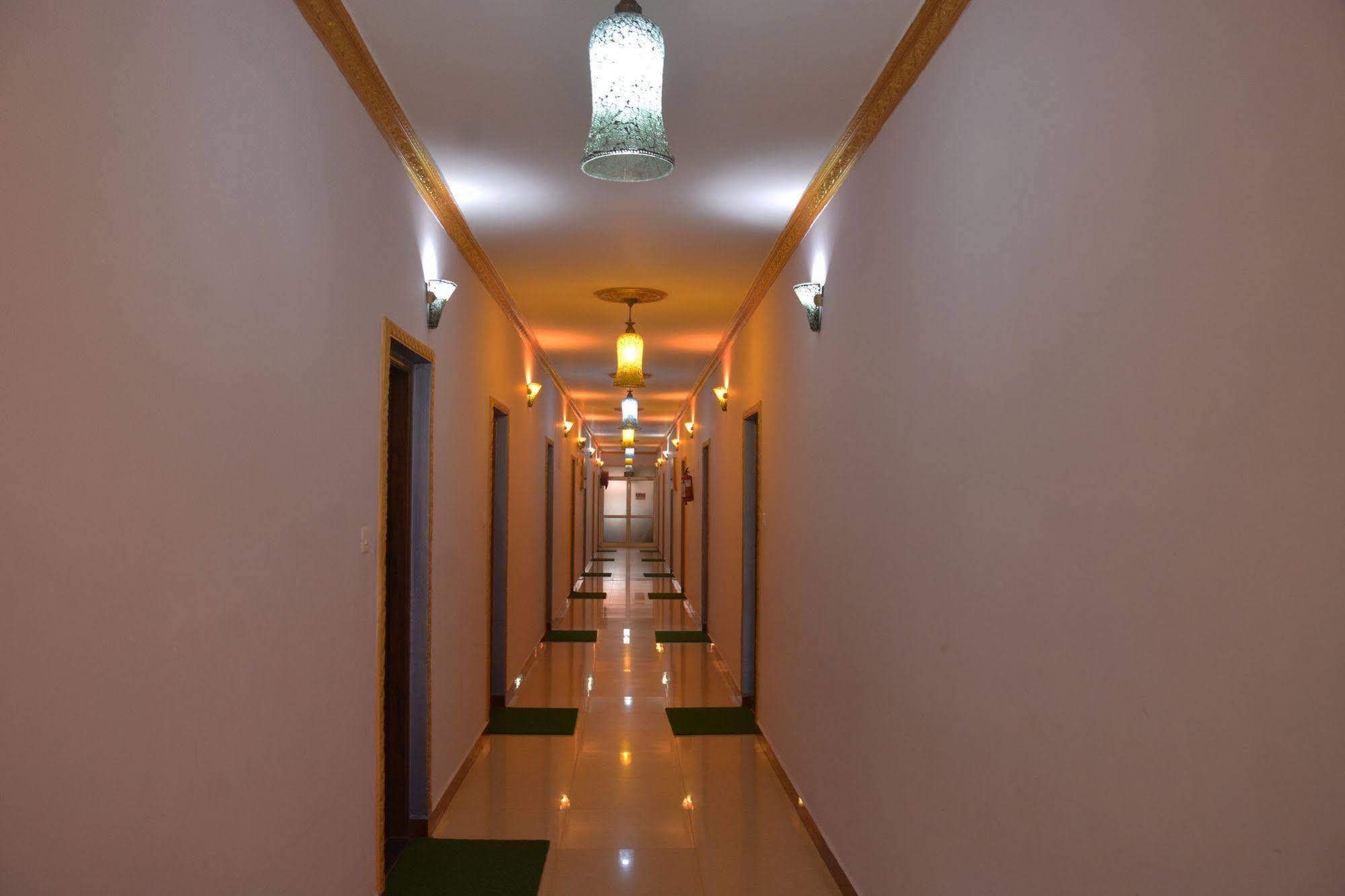 Rbr Suites Calangute Exteriér fotografie